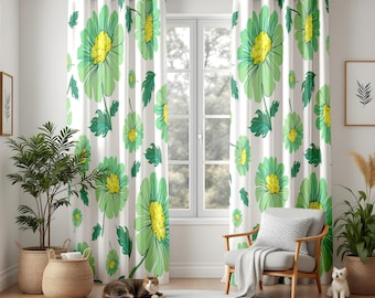 モダンな花柄の遮光カーテン、明るい緑と黄色のドレープ、個性的な植物