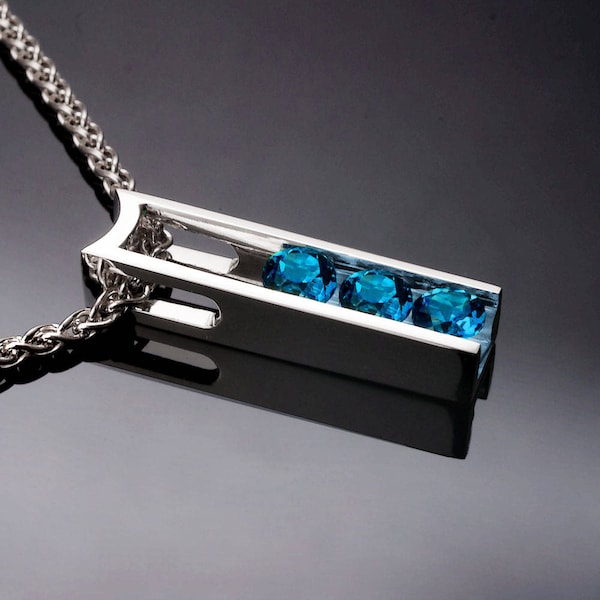 blue topaz pendant, London blue necklace, birthstone jewelry, December birthstone, Mother's day jewelry gift , modern jewelry - 3503