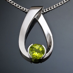 peridot necklace, peridot pendant, August birthstone, silver pendant, eco-friendly, Argentium silver, artisan - 3470