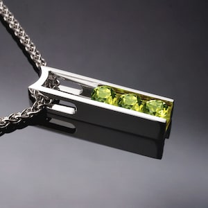 Peridot Pendant Necklace: Argentium Silver, Eco Friendly 3503