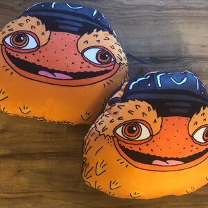 plush gritty