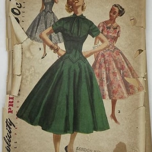 Vintage Simplicity 1950s Dress Pattern - Size 14