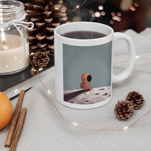 Taza de astronauta de 325 ml: regalo perfecto para amantes del espacio, decoración única para el hogar, taza de café cosmonauta, regalo para fanáticos de la ciencia ficción y entusiastas de la astronomía.