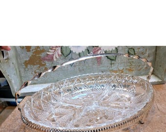 Vintage geslepen glazen ovaal verdeelde relishschaal met zilverkleurige caddy met draaigreep