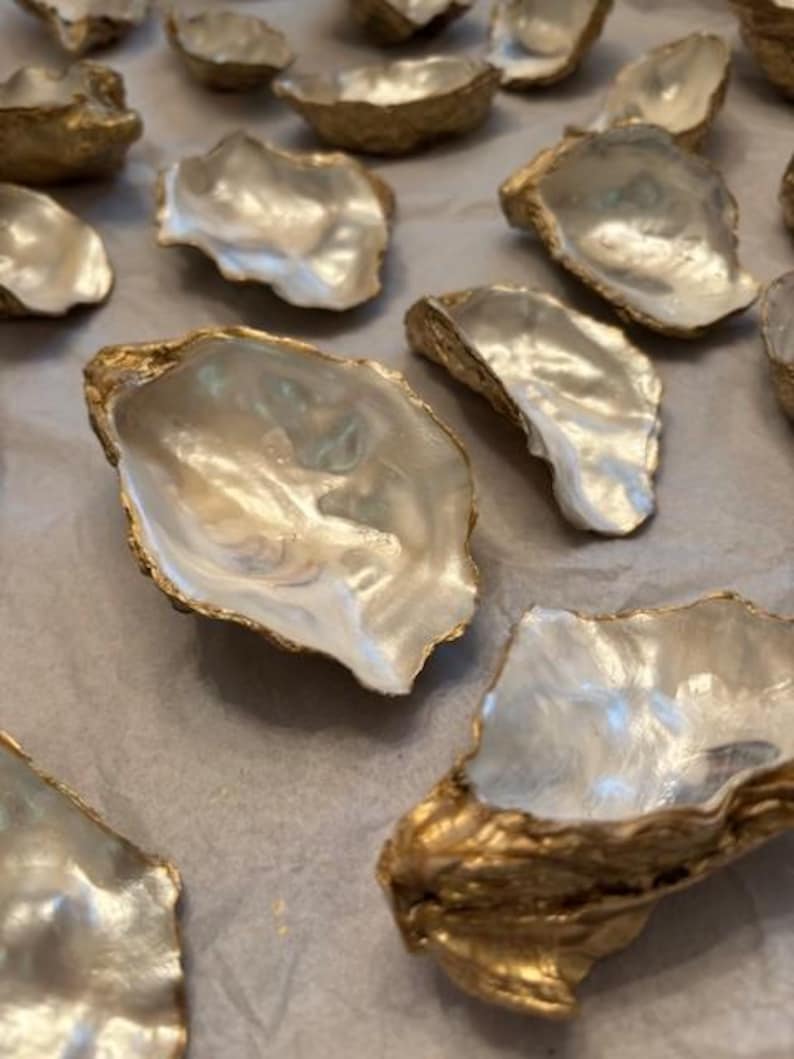 Qty of 50 Painted Oyster Shells - Etsy