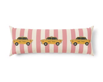 Taxi y almohada corporal a rayas rosas y crema / Decoración ecléctica y acogedora para el hogar / Apartamento colorido en Nueva York
