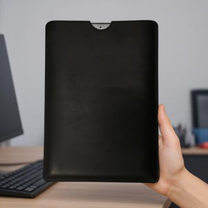 Leather MacBook Sleeve 13/14/15/16, Laptop Case for MacBook Air & Pro M1 M2 M3, Personalised Leather Cover, Slim Protective Gift
