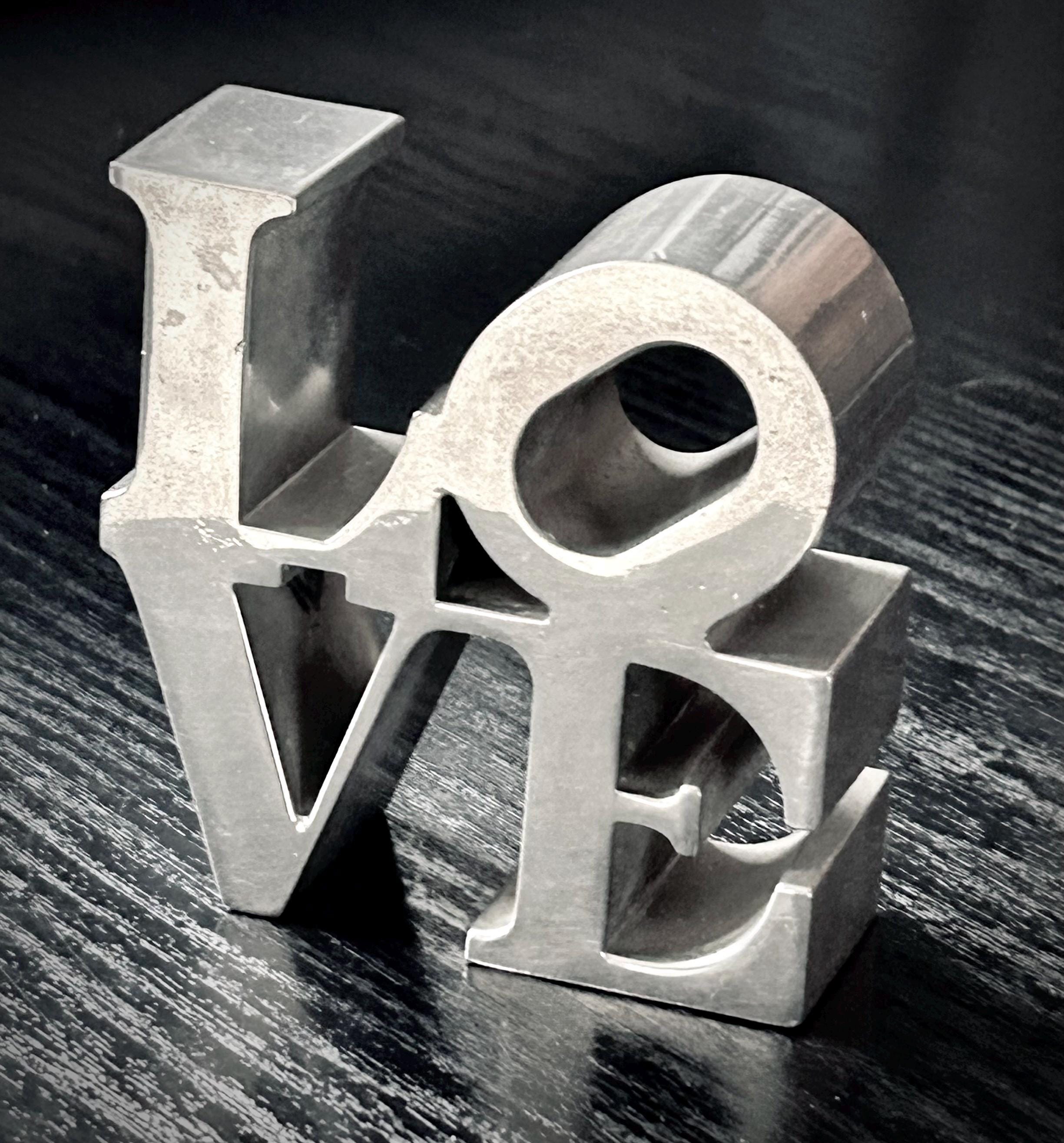 Robert indiana love sculpture - Etsy 日本
