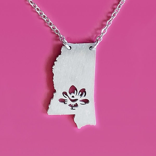 Mississippi State Map Necklace