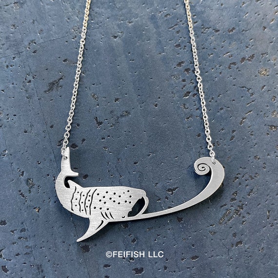 tracking shark necklace