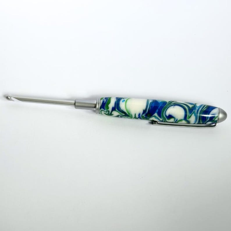 Interchangeable Inline Crochet Hook Kit with Chrome Finishes with Wood/Polyester Handle bild 10