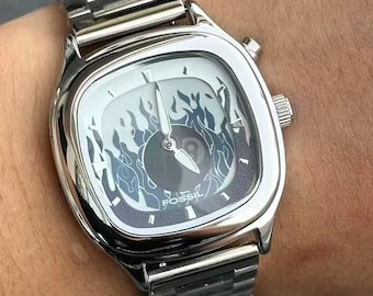Men’s Silver Flame Dial Watch – Retro Stainless Steel Design