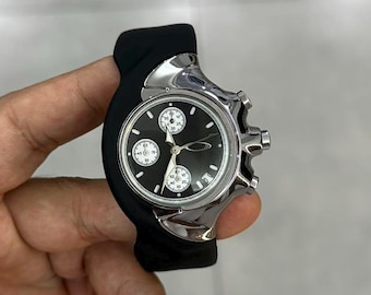 Oakley Detonator Sport Chronograph Watch – Black Dial, Silicone Band, Rare Model