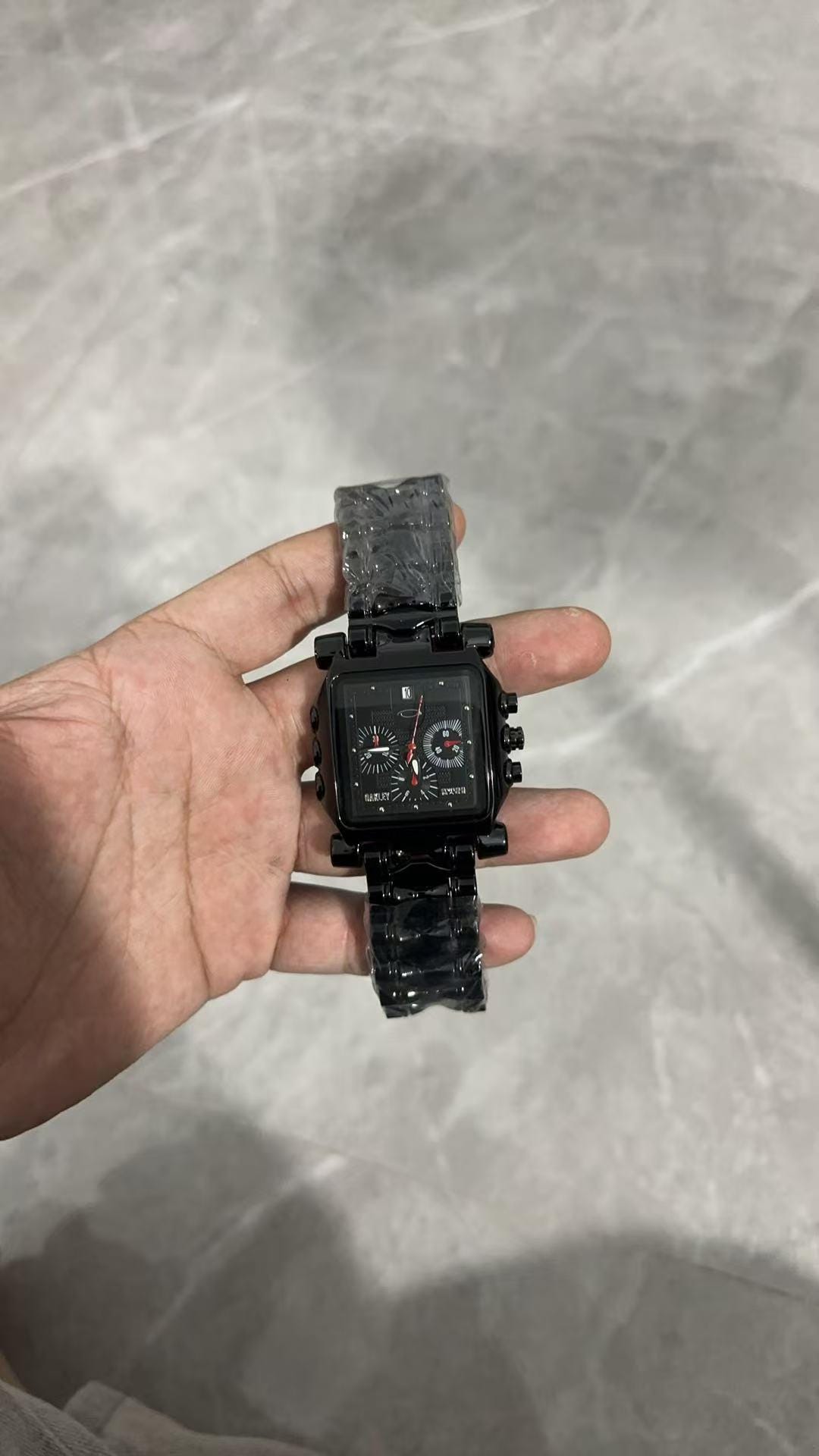 Oakley Type Black Chronograph Watch – Square Steel Sport Luxury