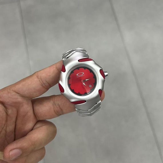 Oakley Timebomb Red Edition – Futuristic Stainless Steel Watch