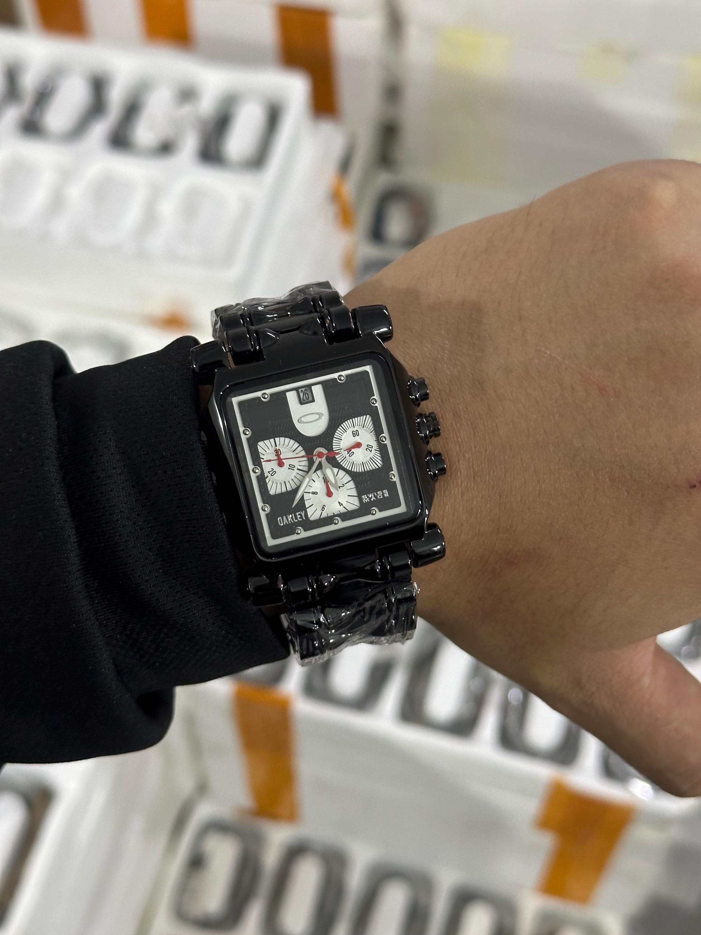 Oakley Style Square Chronograph Watch – Black Steel Luxury Men's