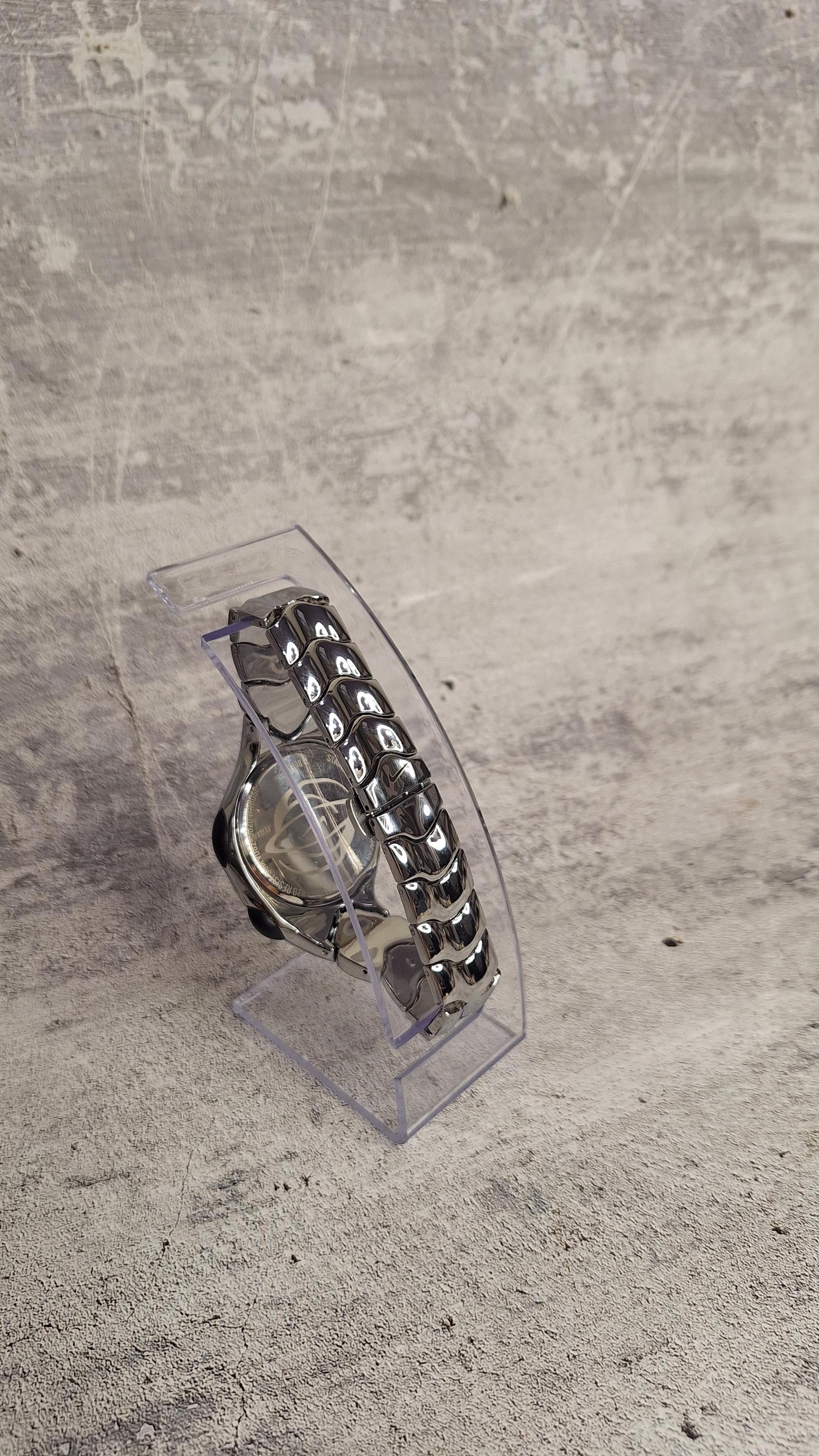 Nike Triax Stainless Steel Chronograph Watch – Y2K Style, Water