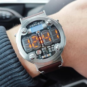 Metro 2033 watch - Etsy 日本