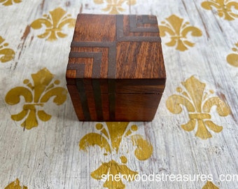 60's Beautiful Inlaid  Box India   3 " x 3" x 3" Exquisite Wood With Bass Inlay To hold Your Treasures