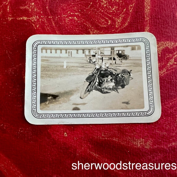 Indian Scout 45 Motorcycle 1927 Black and White  Small Photo 3 1/4" X 2 1/4"  Fox Tone Border Photo Texas