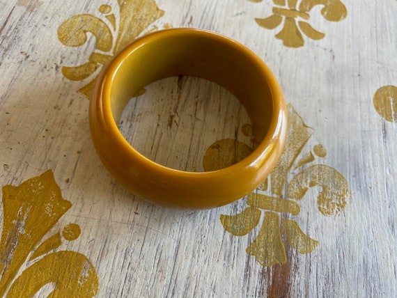 Large Thick Mustard Colored  Bakelite  Bracelet T… - image 3