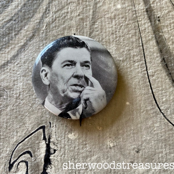 Reagan Picking Nose 60's Hippie  Button  Psychedelic Free Love Era  Haight Ashbury Counterculture