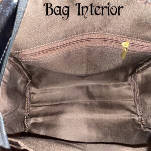WAVE POP Kitten Bag WavyPrint FashionHandbag,DoublehandlesHandbag, GoldAccentsBag,ShoulderStrapHandbag,AccentBag,DesignerHandbag,GoldZipBag image 8