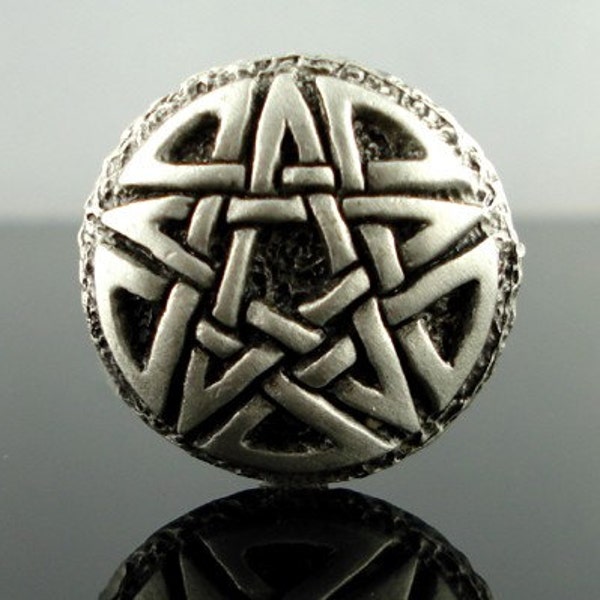 Pentagram Pewter Button - Wicca and Witch Clothing - Occult Pin