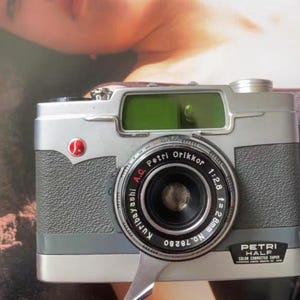 Super Rare! Petri Half Japanese Half frame film camera Fully mechanical