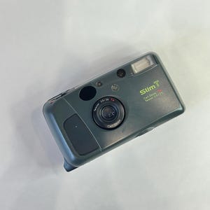 Yashica T4 35mm Film Camera – Carl Zeiss T Lens Compact Point and Shoot