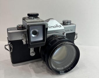 素敵なヴィンテージのミノルタ SR-1 35 MM カメラと Rokkor-PF 1:1.8