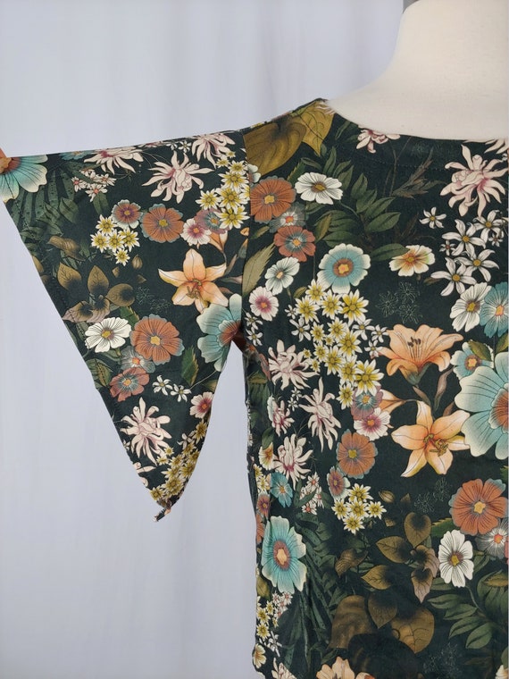 Vintage 70s 80s Handmade Floral Print Short Sleev… - image 3