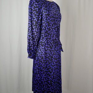 Albert Nipon 90s XS Purple Black Floral Silk Blouse and Skirt Set Nineties Flower Print Silk Set image 7
