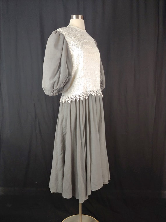 Vintage Eighties Gray and White Lace Bodice Dress… - image 5