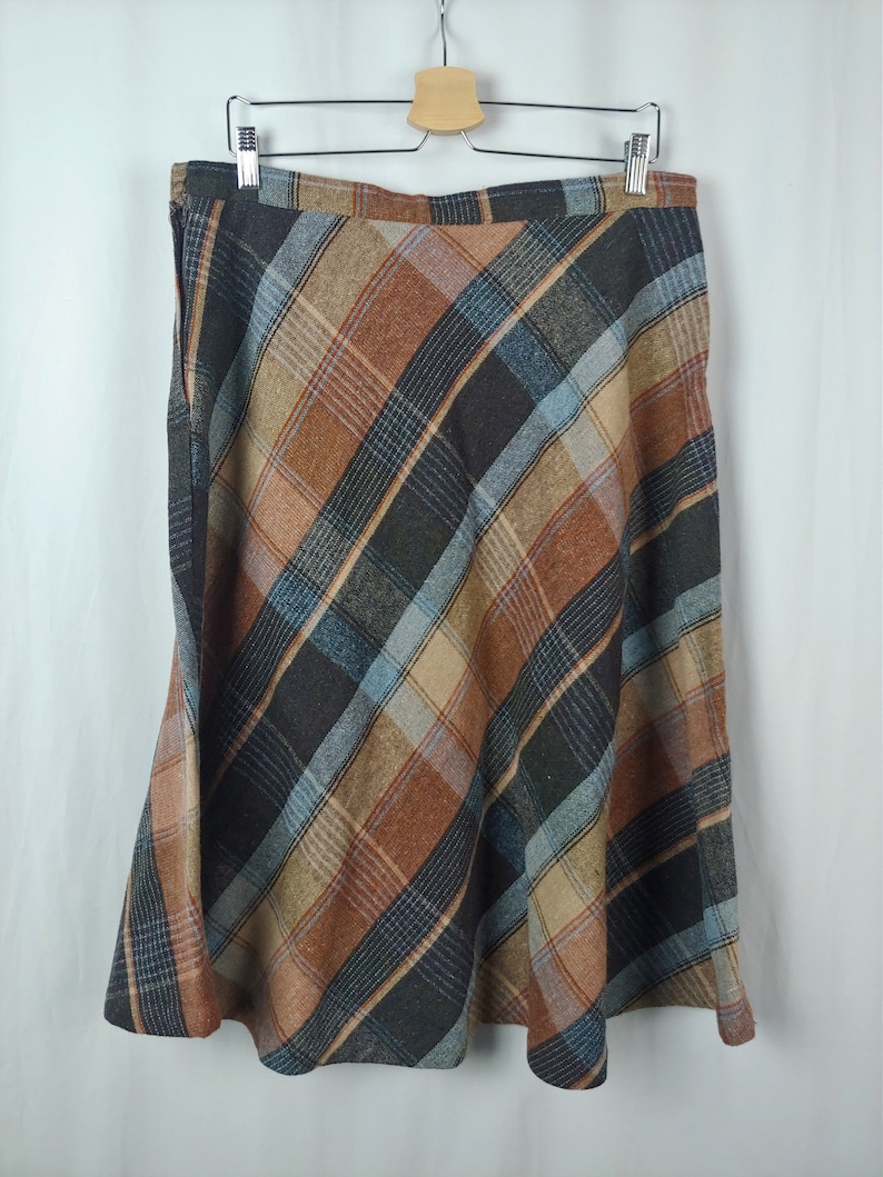 1970s Large A-line Knee Length Skirt 70s Plaid Wool Skirt Vintage Seventies Plaid Wool Skirt