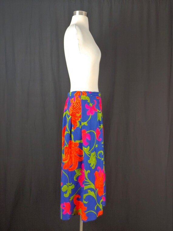 Vintage 60s 70s Blue Floral Print Pleated Barkclo… - image 5