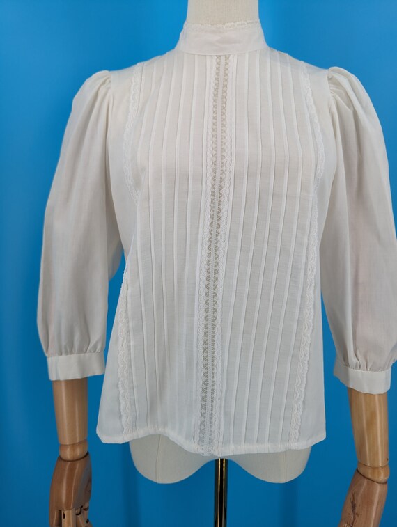 Seventies "You Babes" White 3/4 Sleeve Pintuck Bl… - image 2