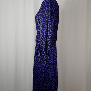 Albert Nipon 90s XS Purple Black Floral Silk Blouse and Skirt Set Nineties Flower Print Silk Set image 5