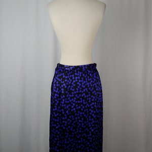 Albert Nipon 90s XS Purple Black Floral Silk Blouse and Skirt Set Nineties Flower Print Silk Set image 9