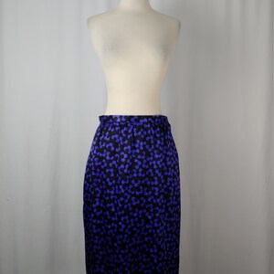 Albert Nipon 90s XS Purple Black Floral Silk Blouse and Skirt Set Nineties Flower Print Silk Set image 8