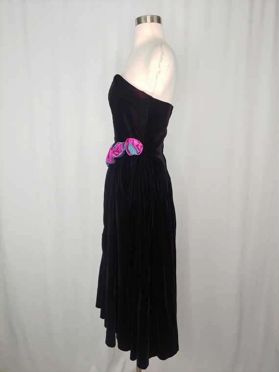 Vintage Eighties Black Velvet Strapless Formal Pr… - image 3