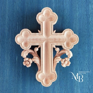 Handmade Woodcarved Oak Cross: Ornate Religious Wall Art