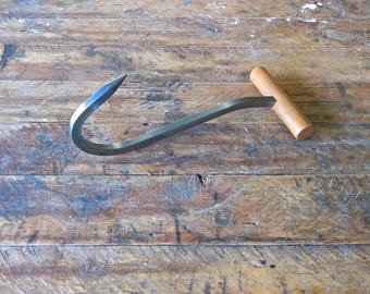 IKWYDLS Shiny finish Fisherman's Hook Prop Replica