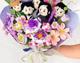 パーソナライズされたかぎ針編みの家族写真 - カスタムミニミードールの再現 - 結婚記念日の記念品