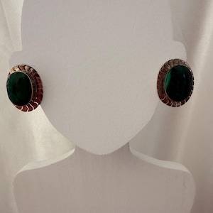 vintage mexican sterling silver malachite clip on earrings taxco oval green stone