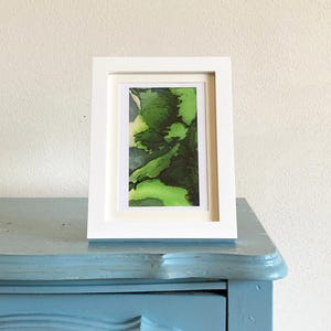 Miniimpresión, Viridian Dales, arte de pared de 4 x 6, arte verde brillante, arte de pared moderno, acuarela pequeña, arte tamaño postal