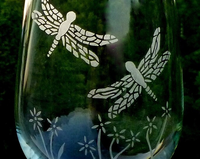 Etched Wine Glasses Dragonflies Dancing in the Daisies Etsy