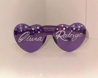 Olivia Rodrigo concert glasses
