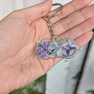 SNES Controller Keychain | Double-Sided Holographic Video Game Acrylic Keychain | Super Nintendo Retro Video Game Accessory for Bag, Purse