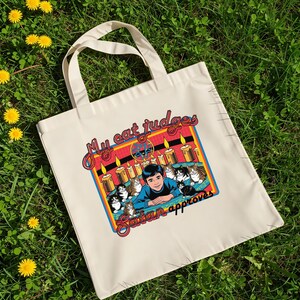 Cat Juges Funny Tote Bag, Retro Meme Tote, Weird Crazy Design, Cute Quirky Gift, Tote Bag, Perfect for Friends, Funny Gift Idea